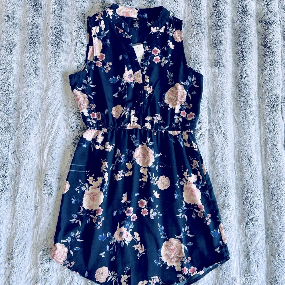 NWT Rue21 Floral Dress Size M